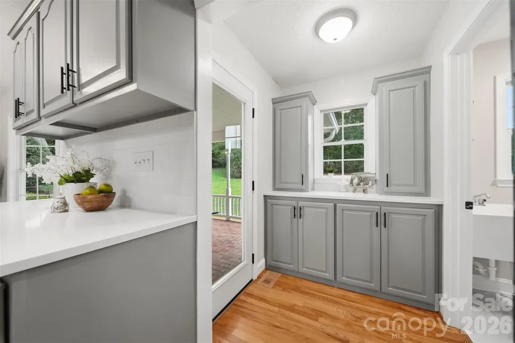 920 Barrington Drive NE Lenoir NC 28645