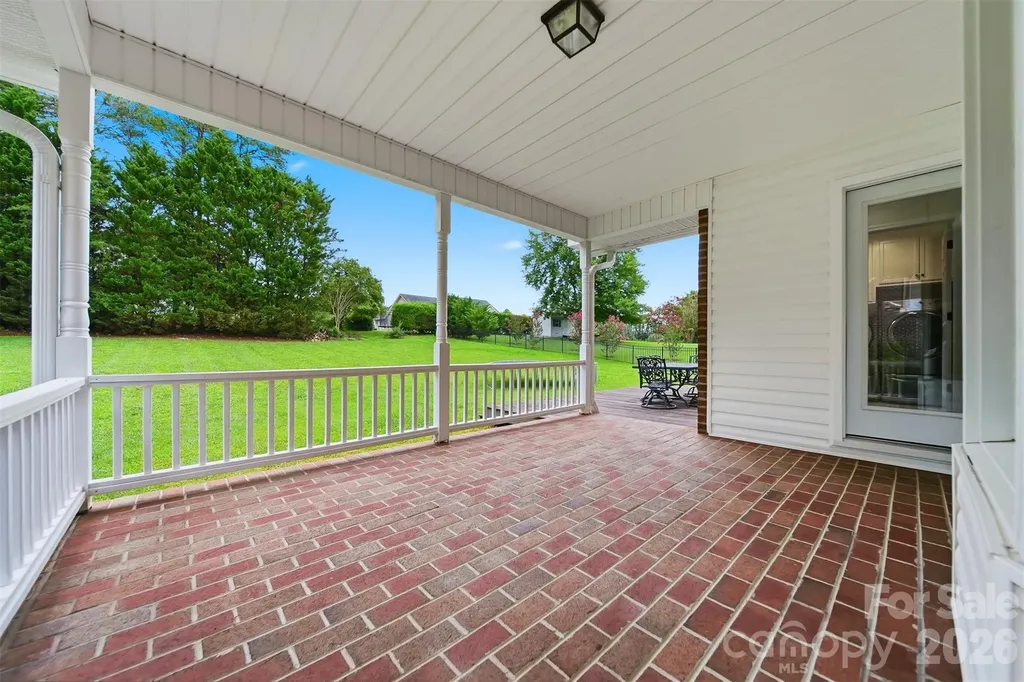 920 Barrington Drive NE Lenoir NC 28645