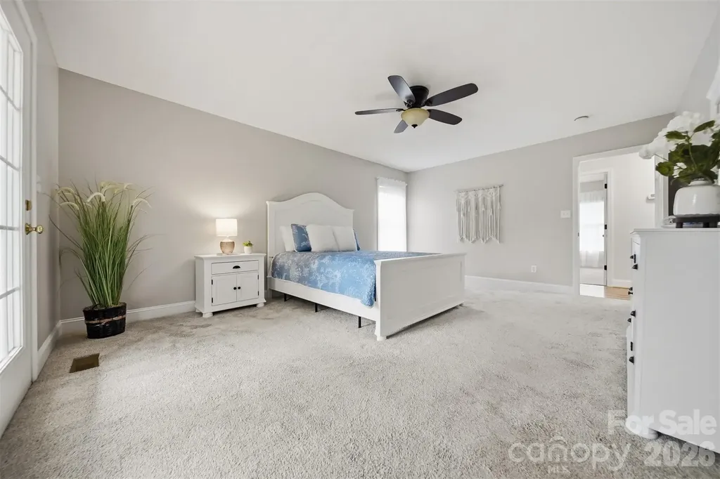 920 Barrington Drive NE Lenoir NC 28645