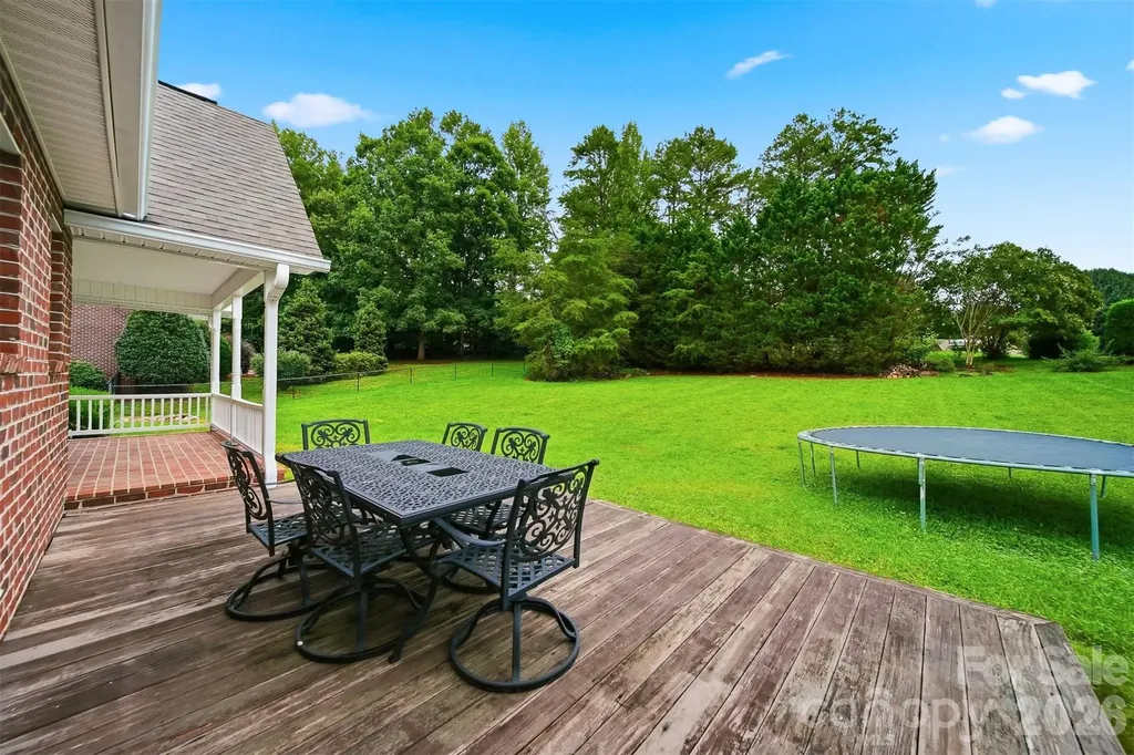 920 Barrington Drive NE Lenoir NC 28645