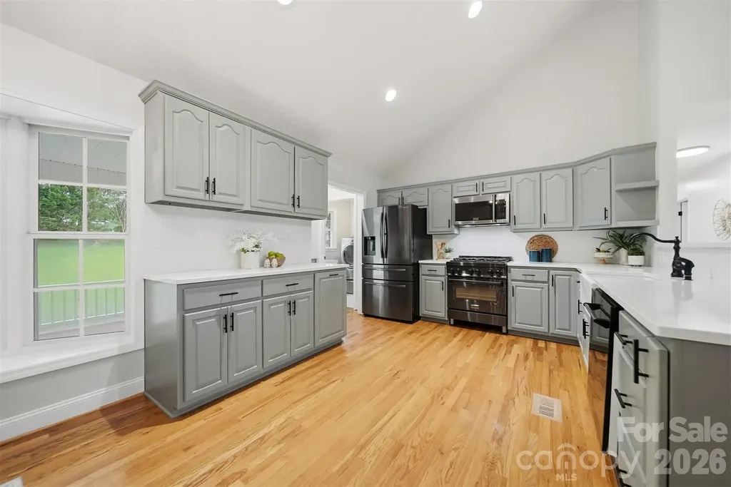920 Barrington Drive NE Lenoir NC 28645