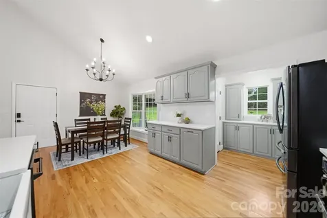 920 Barrington Drive NE Lenoir NC 28645