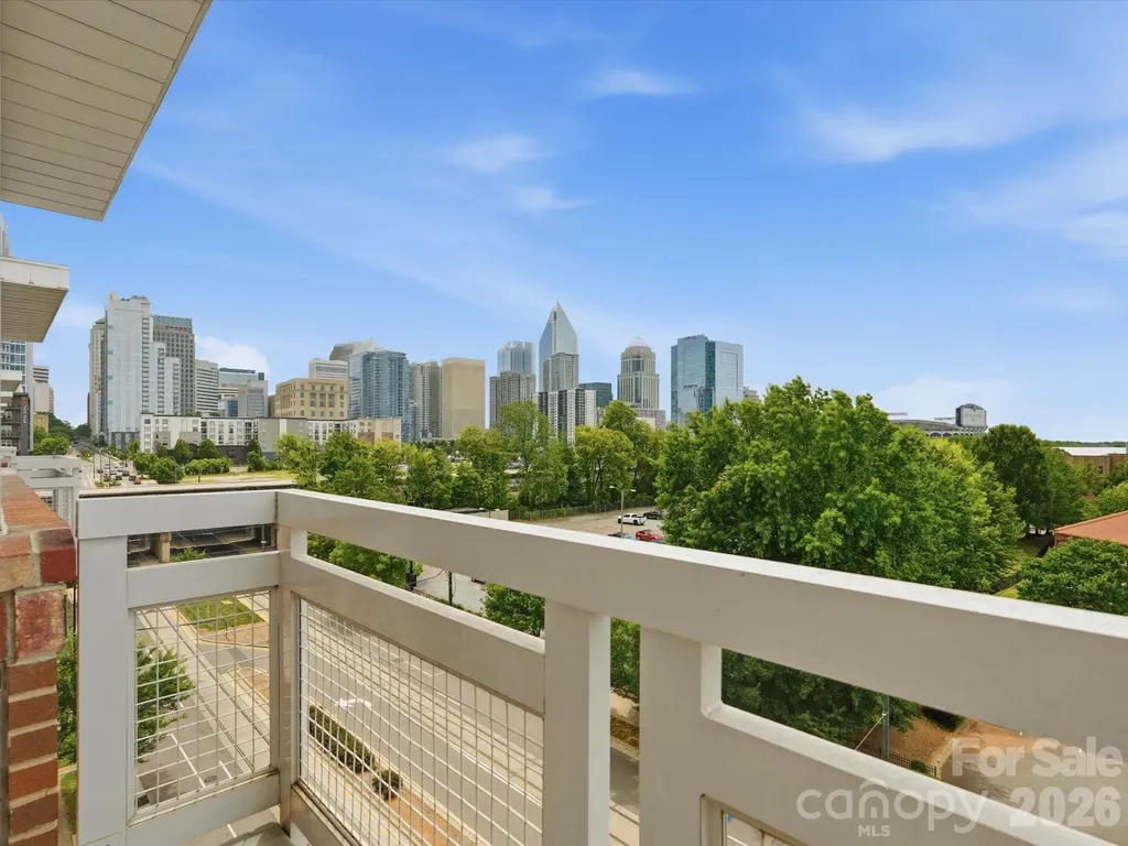 710 W Trade Street Charlotte NC 28202