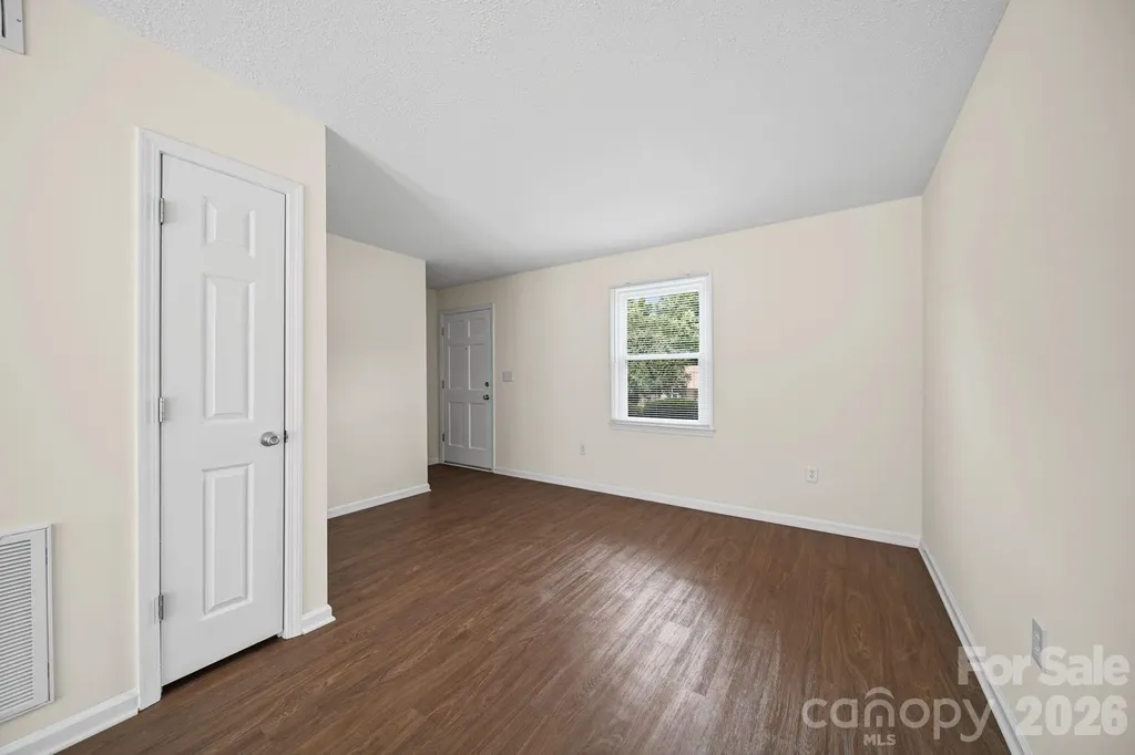 406 E 18th Street Kannapolis NC 28083