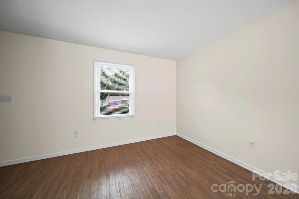 406 E 18th Street Kannapolis NC 28083