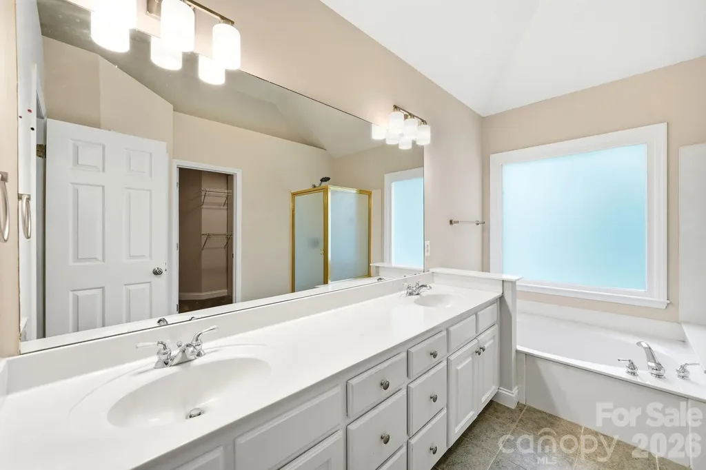 5305 Ravenglass Court Waxhaw NC 28173