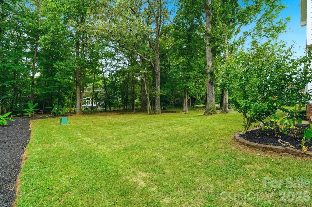 5305 Ravenglass Court Waxhaw NC 28173