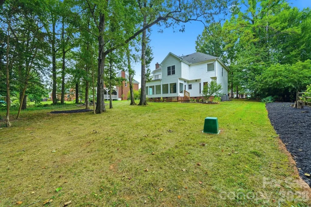 5305 Ravenglass Court Waxhaw NC 28173