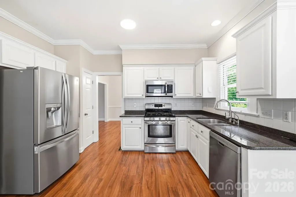 5305 Ravenglass Court Waxhaw NC 28173