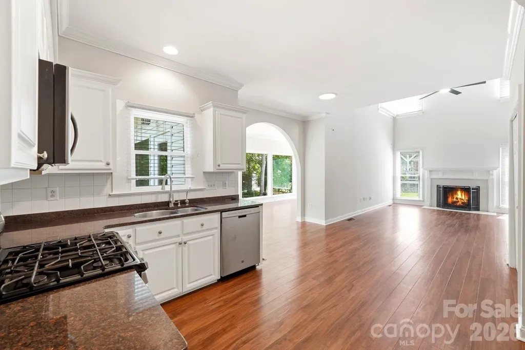 5305 Ravenglass Court Waxhaw NC 28173