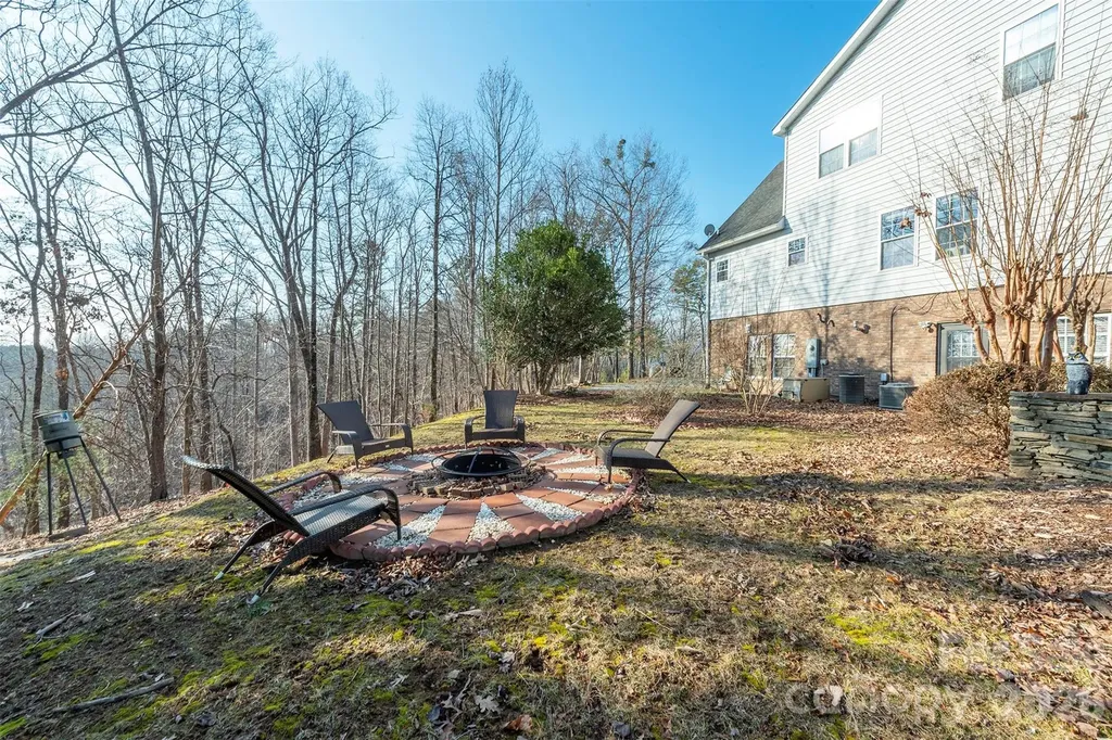 192 Buzzards Place Lake Lure NC 28746