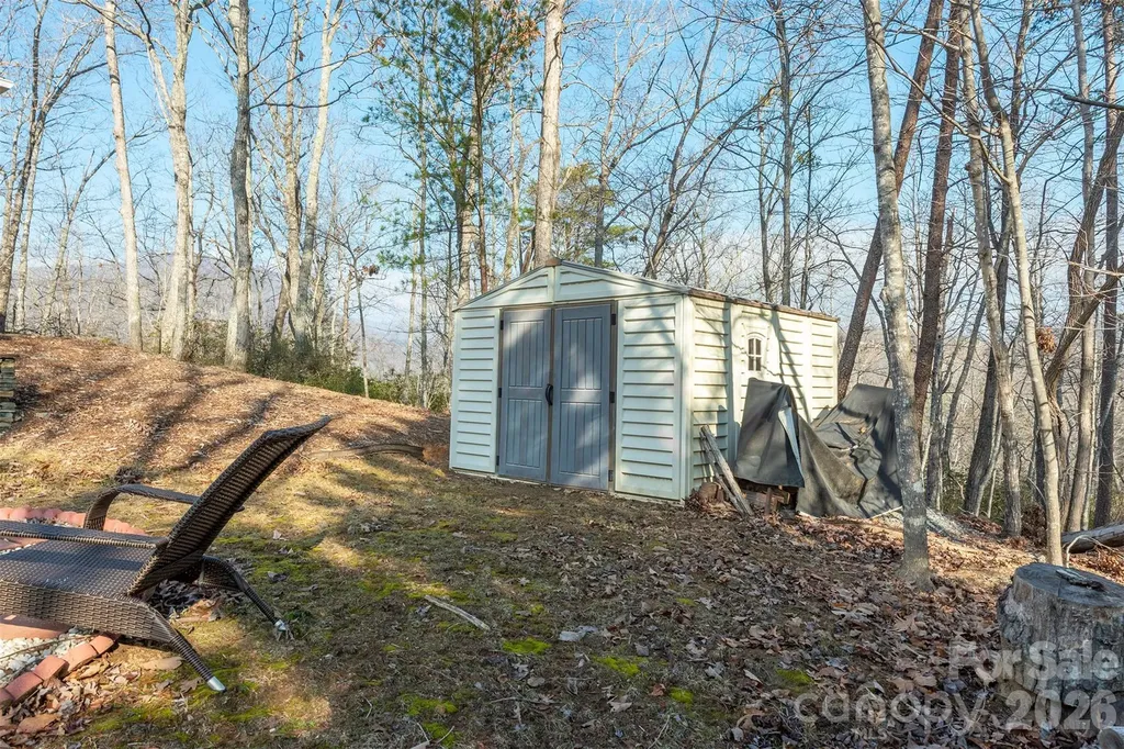192 Buzzards Place Lake Lure NC 28746