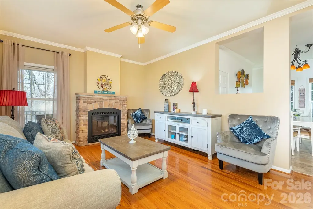 192 Buzzards Place Lake Lure NC 28746