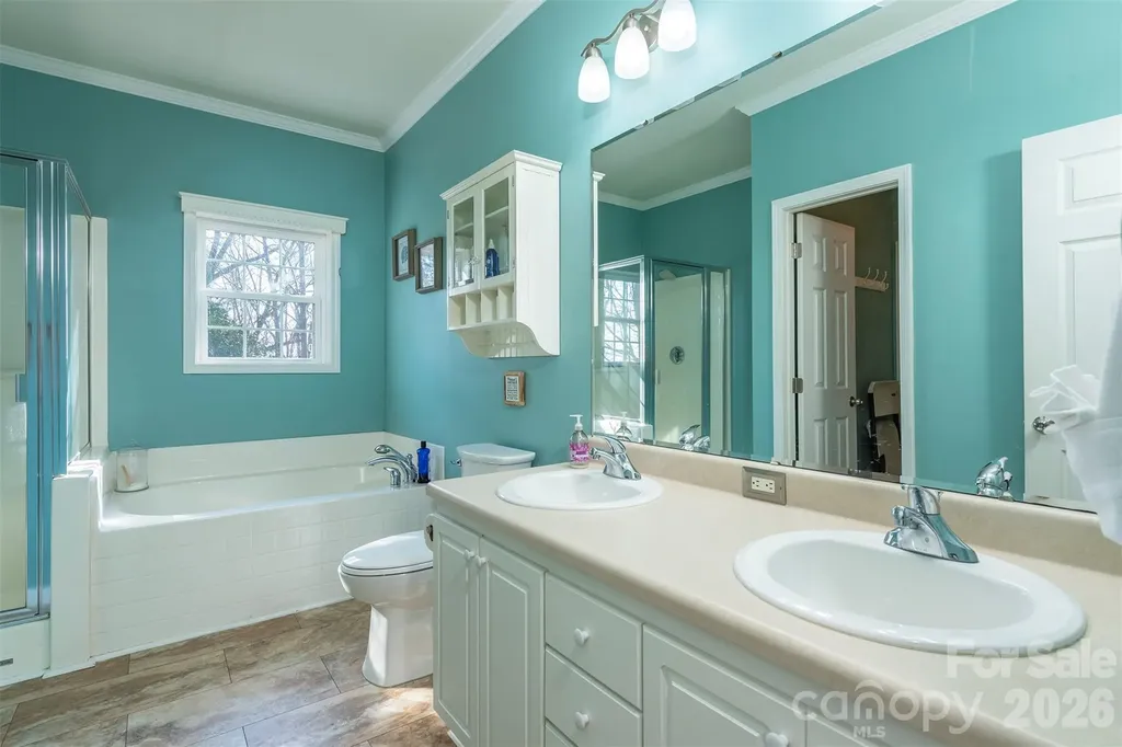 192 Buzzards Place Lake Lure NC 28746