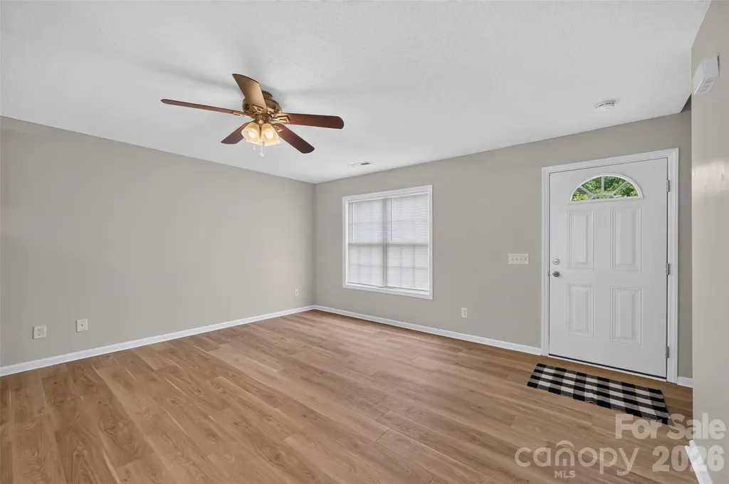 1057 19th Street NE Hickory NC 28601