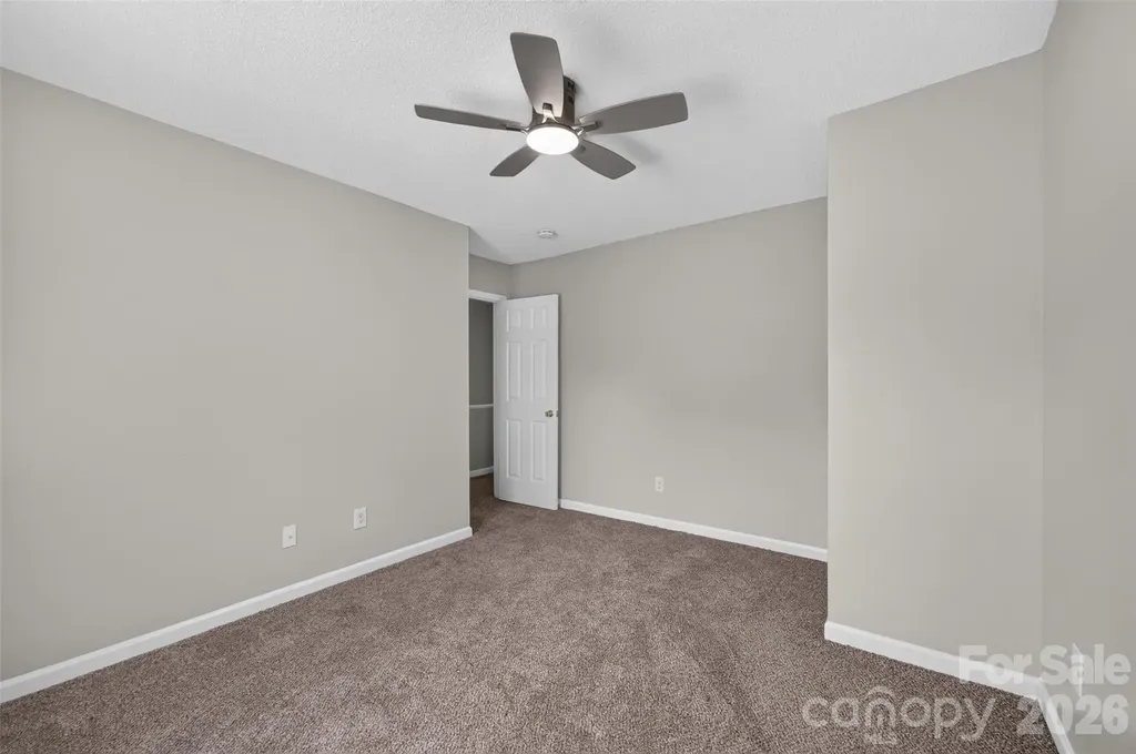 1057 19th Street NE Hickory NC 28601