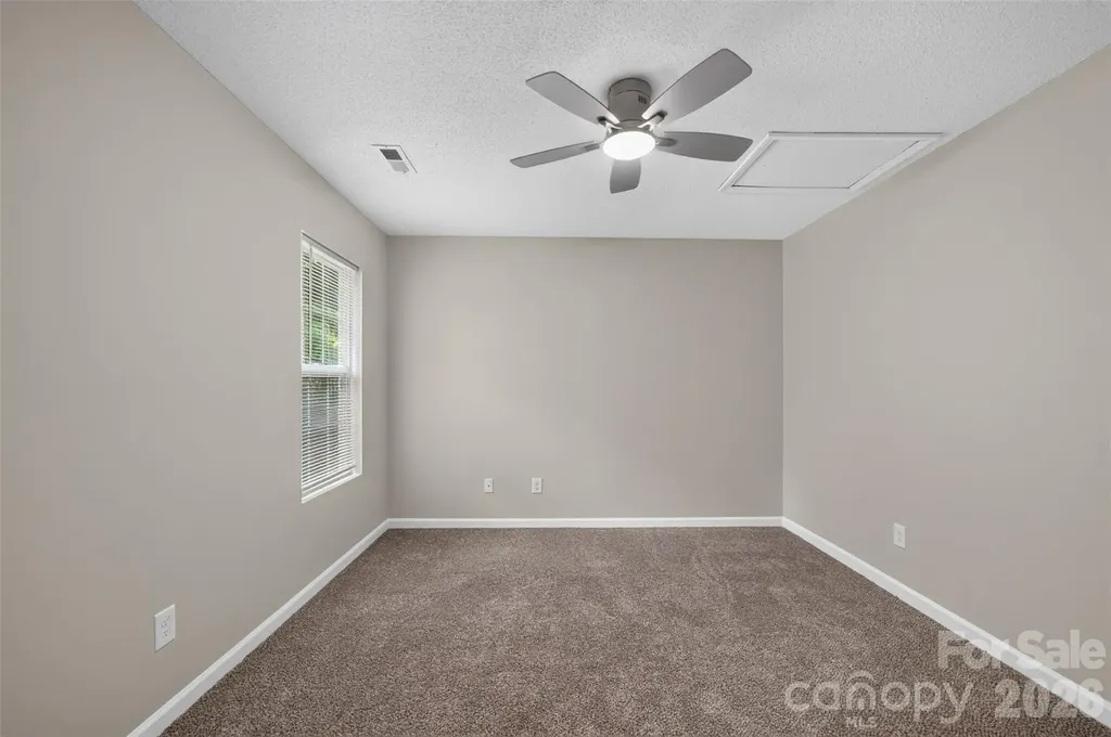 1057 19th Street NE Hickory NC 28601