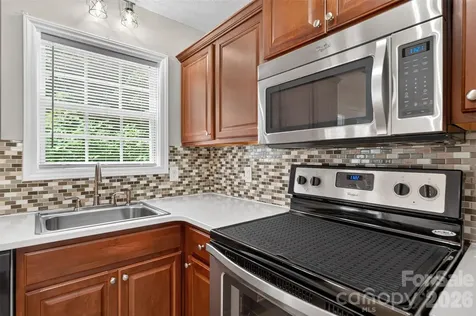 1057 19th Street NE Hickory NC 28601