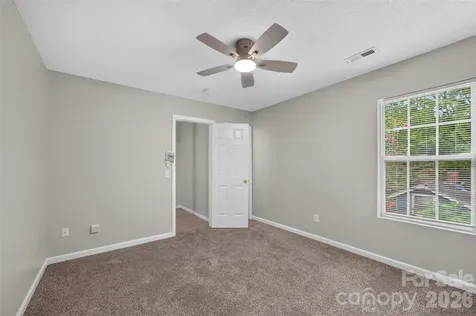 1057 19th Street NE Hickory NC 28601