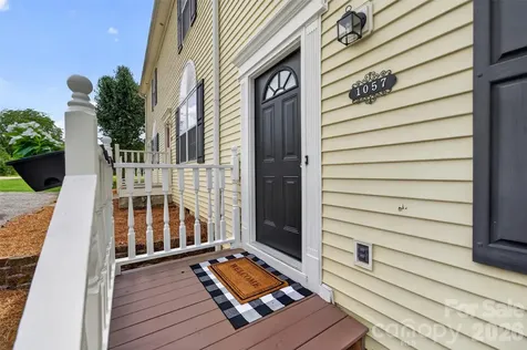 1057 19th Street NE Hickory NC 28601