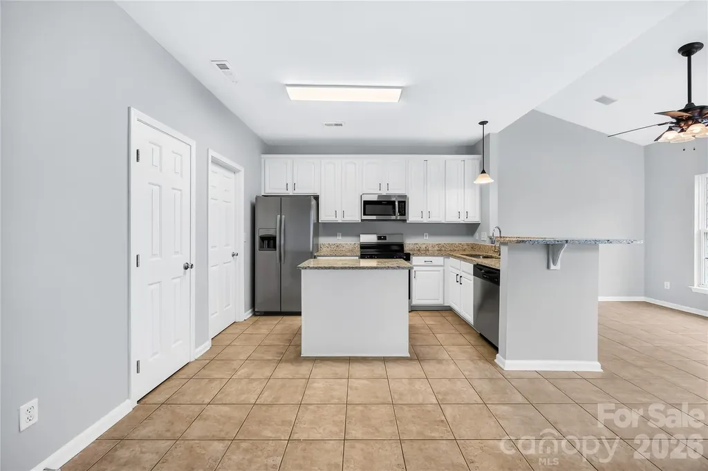 10011 Alexander Martin Avenue Charlotte NC 28277