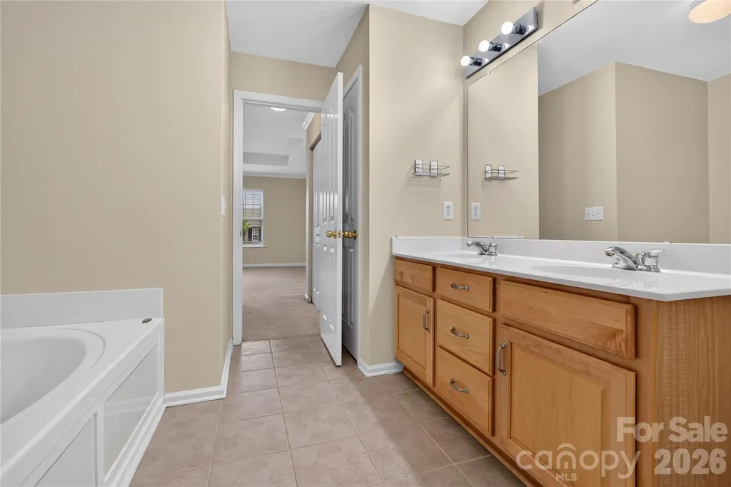 17222 Westmill Lane Charlotte NC 28277