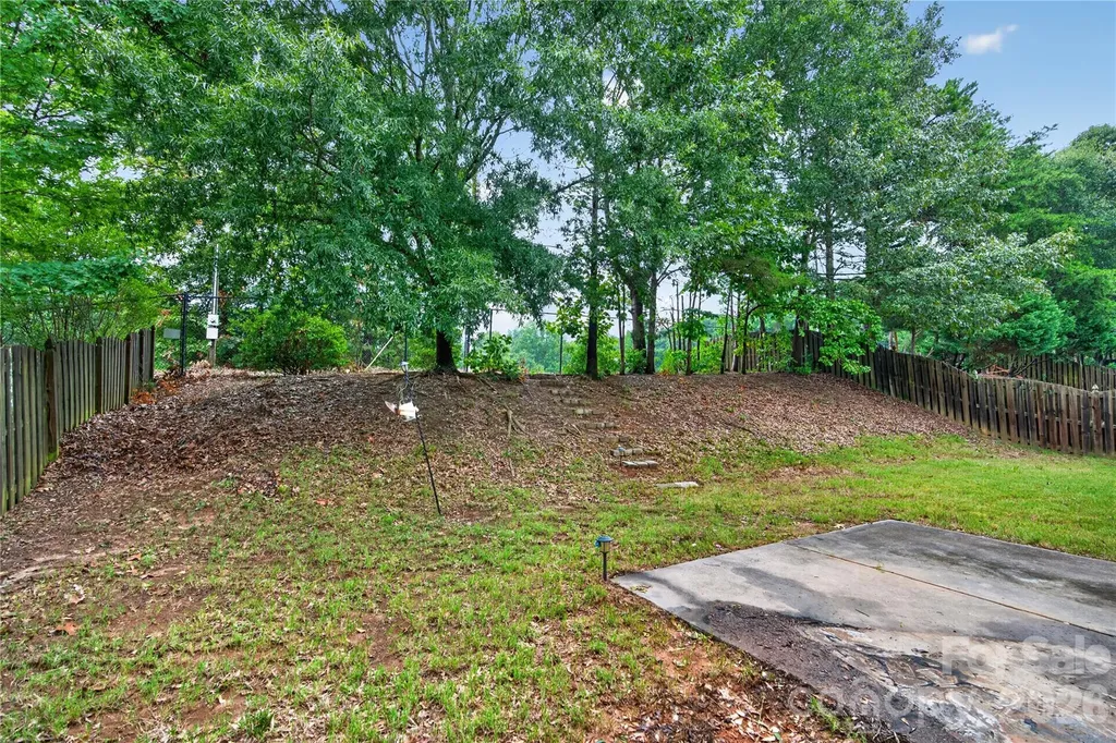 17222 Westmill Lane Charlotte NC 28277