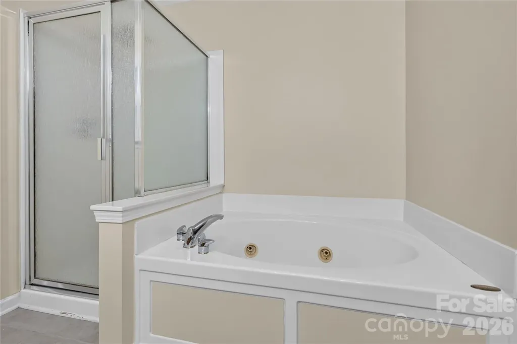 17222 Westmill Lane Charlotte NC 28277