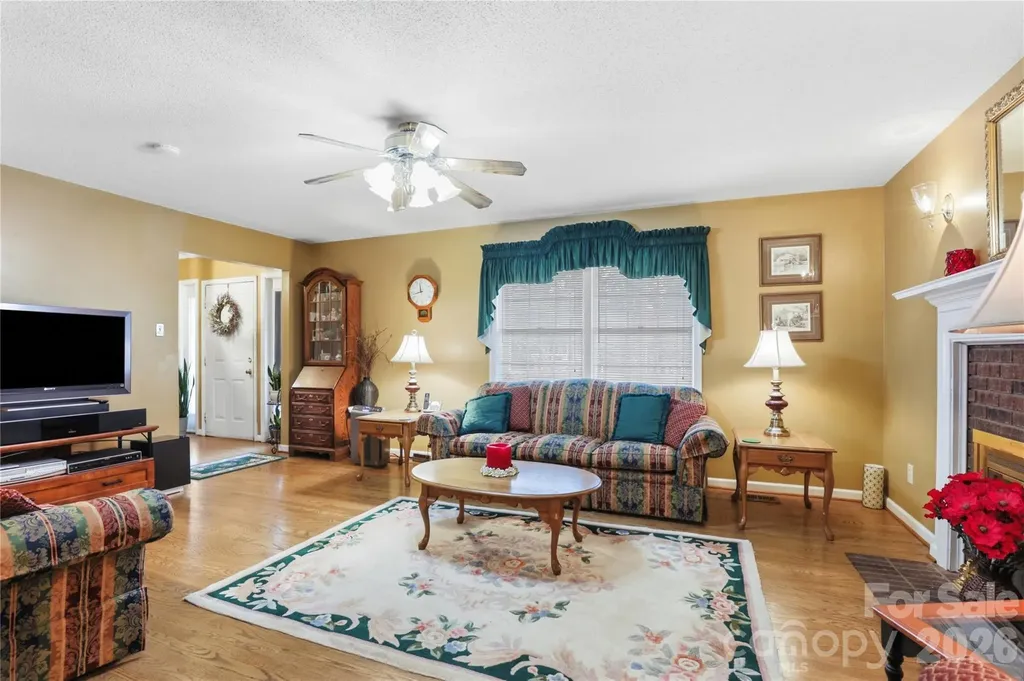140 Eastwood Drive Statesville NC 28625