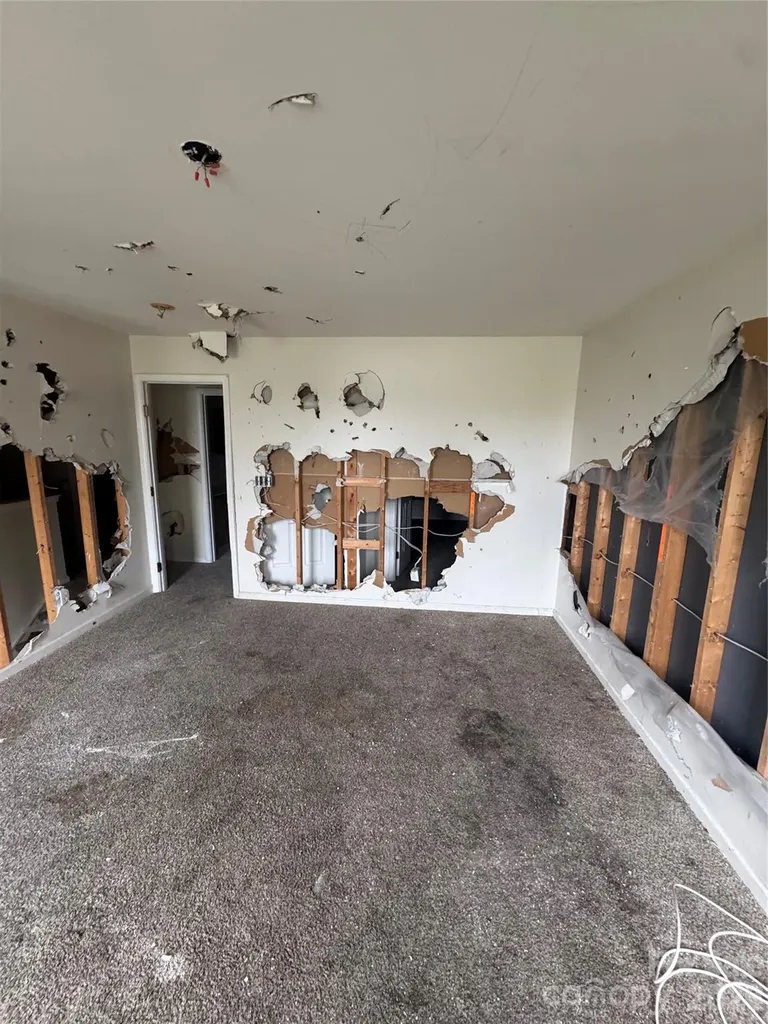 1319 Red Tallen Court Charlotte NC 28214