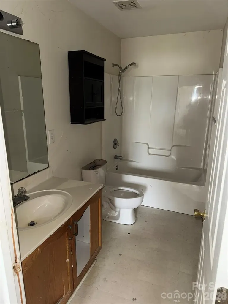 1319 Red Tallen Court Charlotte NC 28214