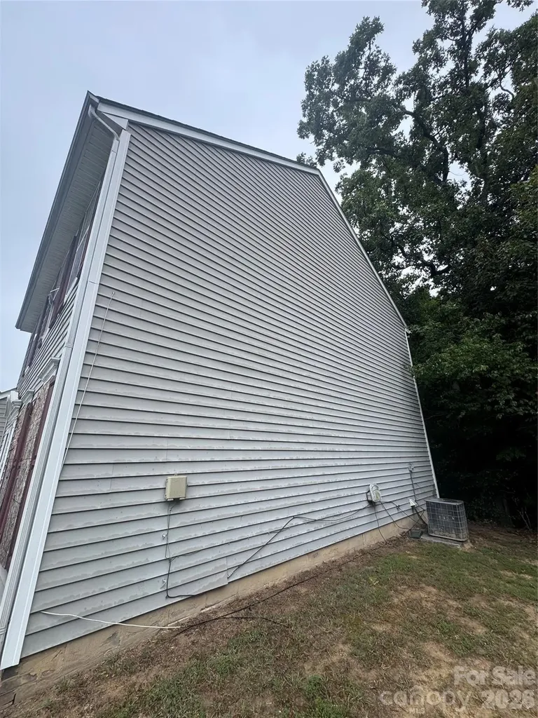 1319 Red Tallen Court Charlotte NC 28214