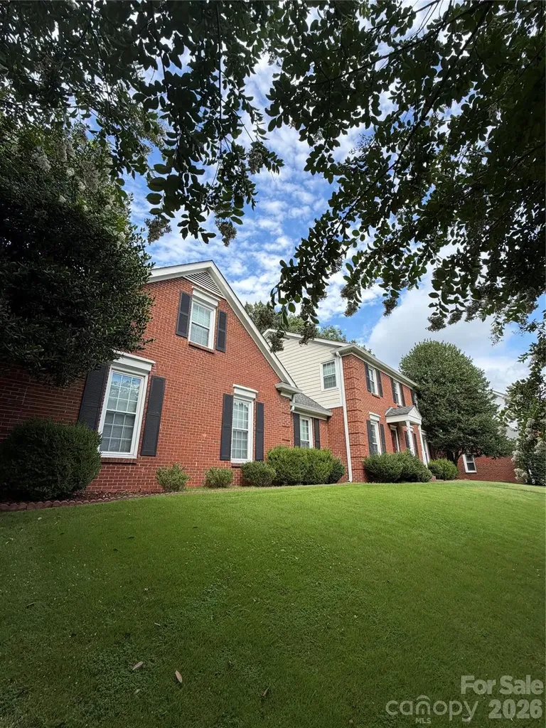 201 Wainsley Place Matthews NC 28105
