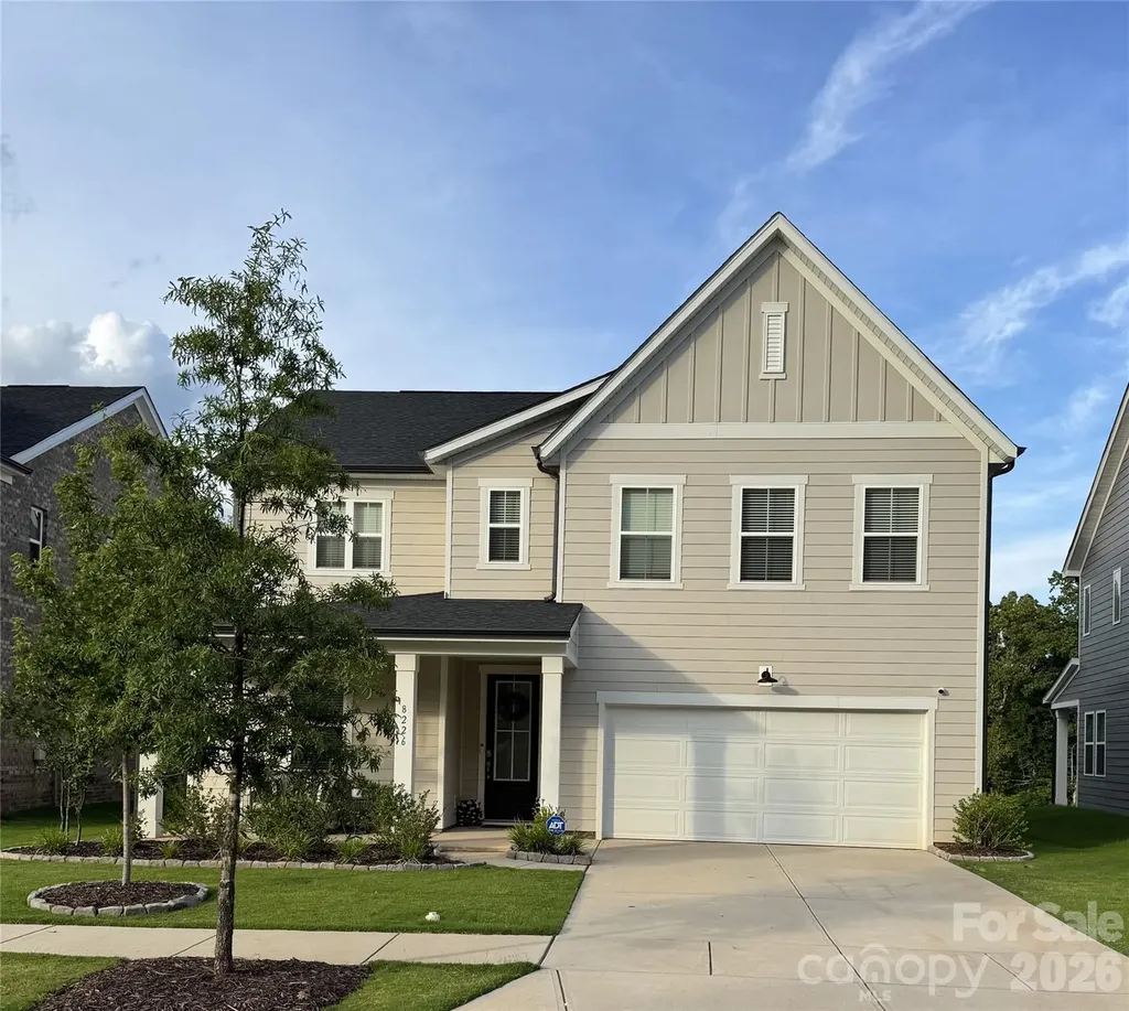 8226 Franklin Trail Street Charlotte NC 28227
