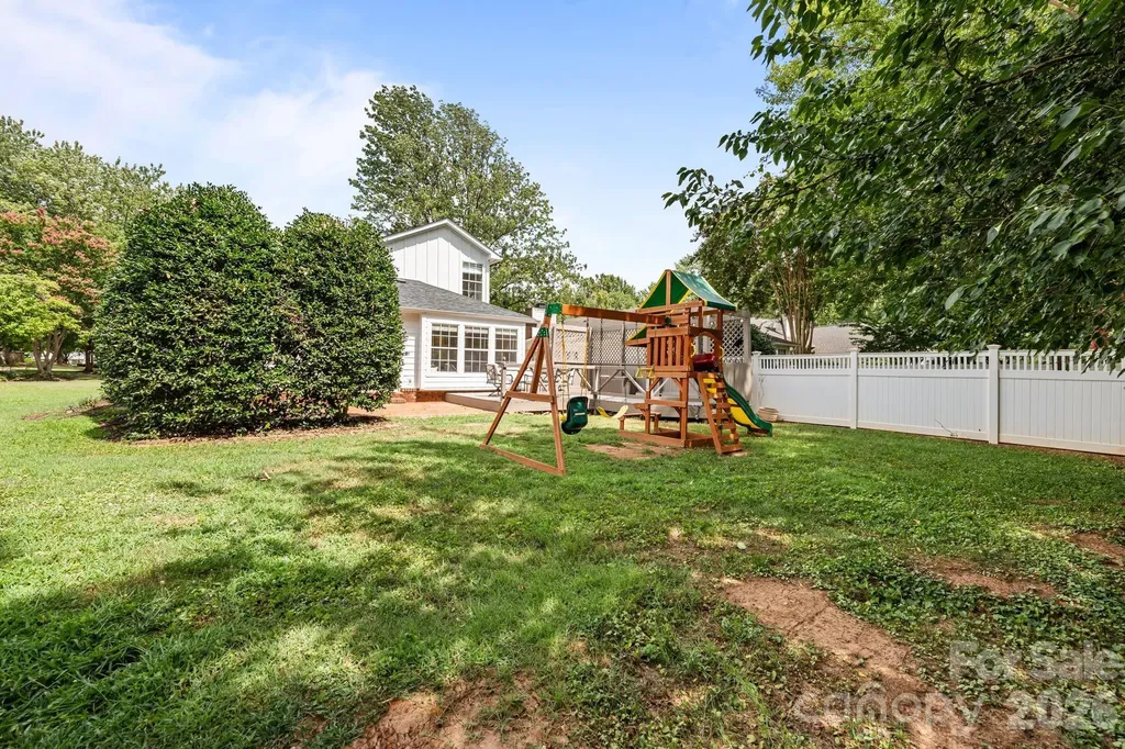 819 Mill Creek Lane Charlotte NC 28209