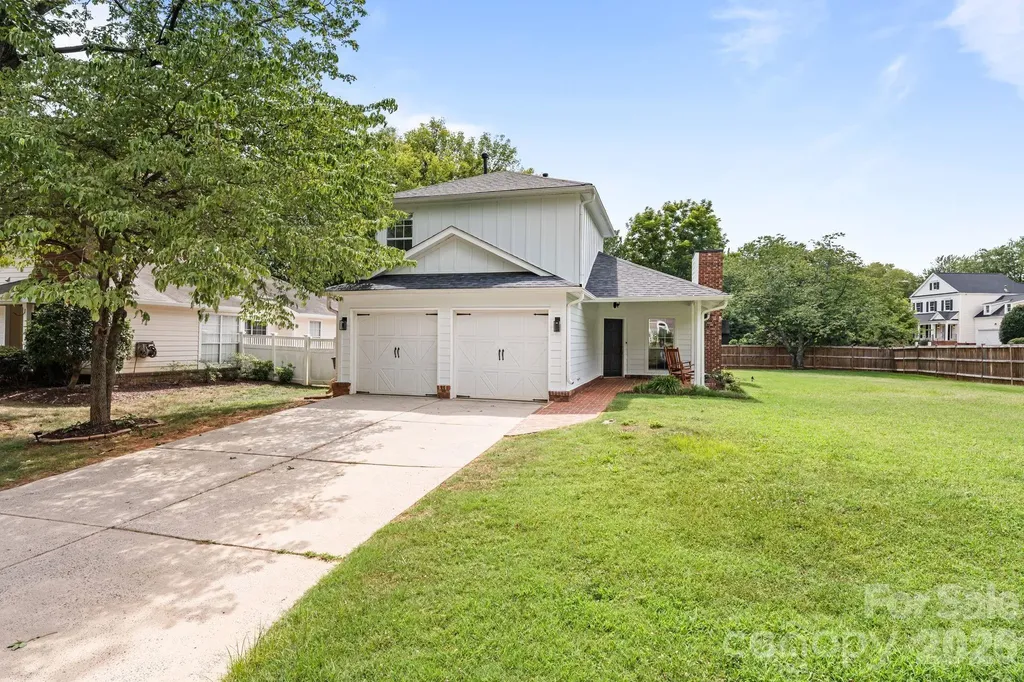 819 Mill Creek Lane Charlotte NC 28209