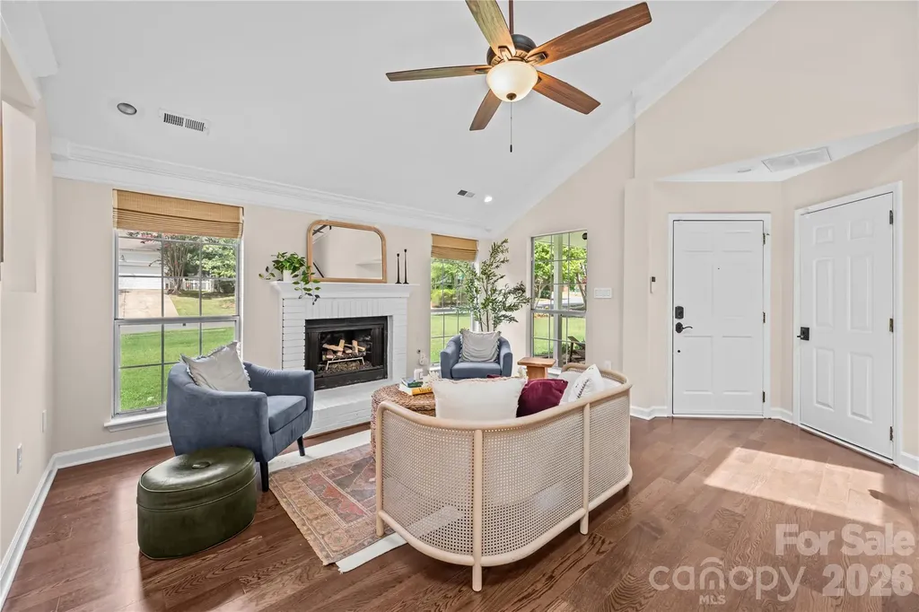 819 Mill Creek Lane Charlotte NC 28209