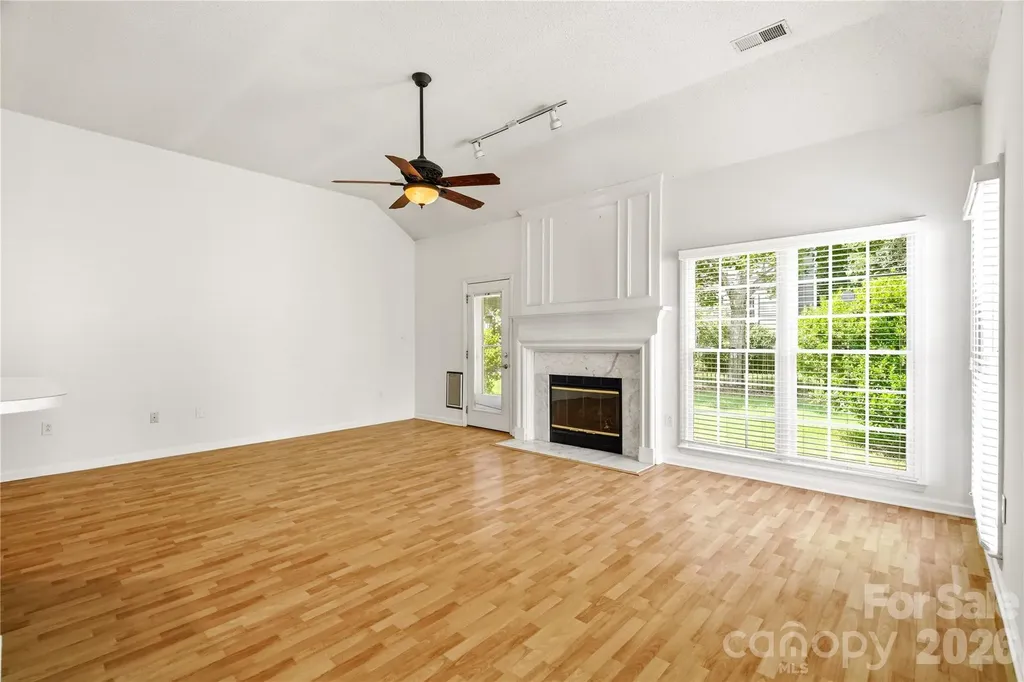 2604 Lamp Post Lane Kannapolis NC 28081