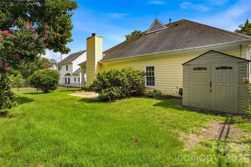2604 Lamp Post Lane Kannapolis NC 28081