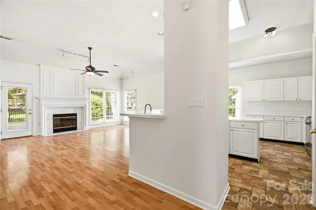 2604 Lamp Post Lane Kannapolis NC 28081