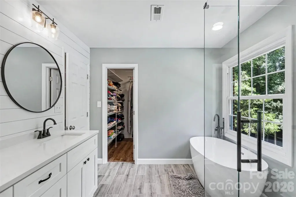 3108 Peregrine Court Charlotte NC 28269
