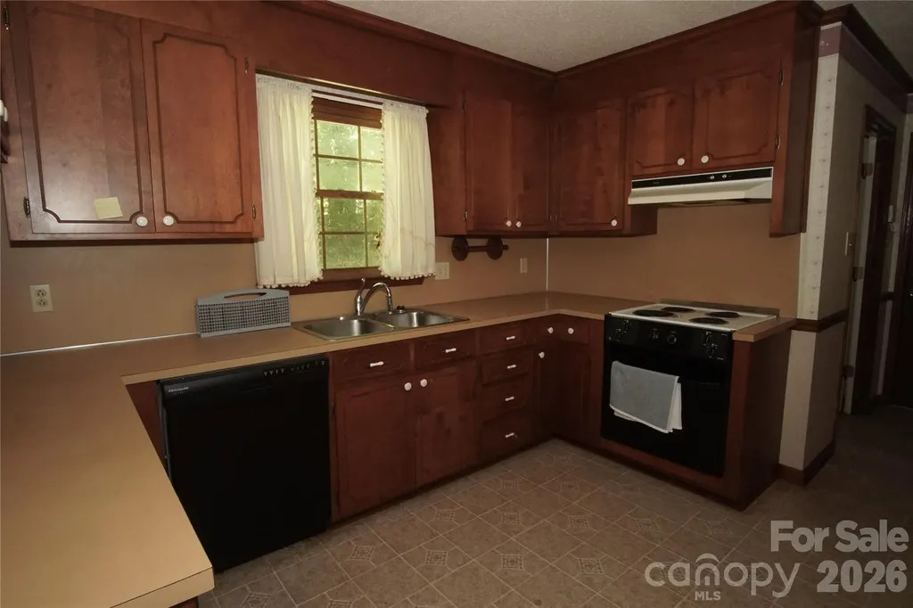 1534 Daybreak Ridge Road Kannapolis NC 28081