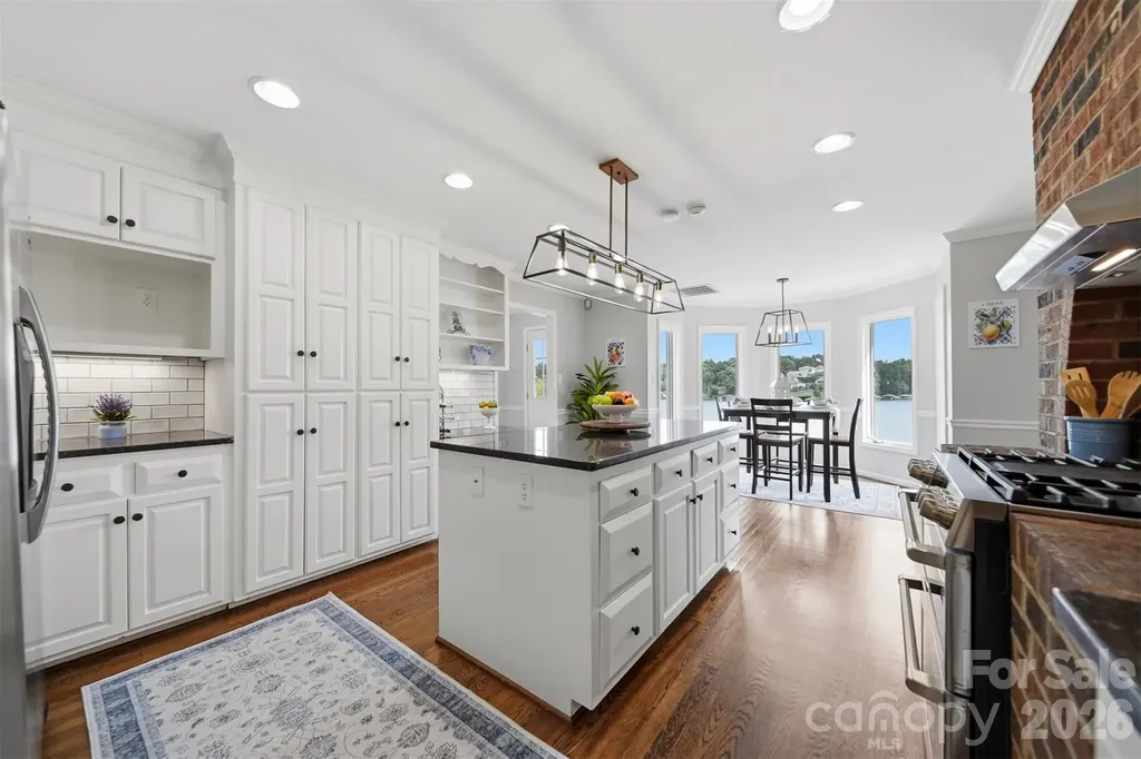 476 44th Avenue Drive NW Hickory NC 28601