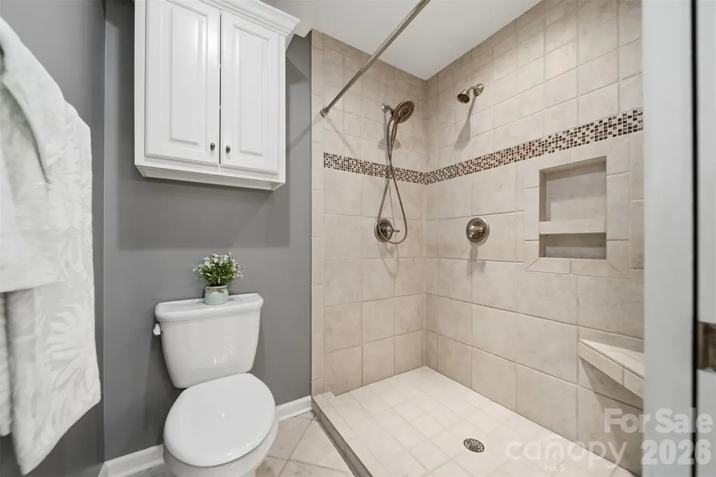476 44th Avenue Drive NW Hickory NC 28601