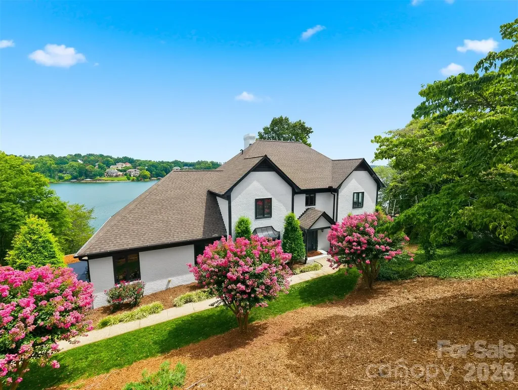 476 44th Avenue Drive NW Hickory NC 28601