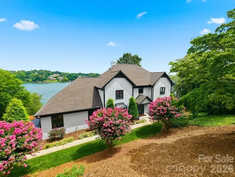 476 44th Avenue Drive NW Hickory NC 28601