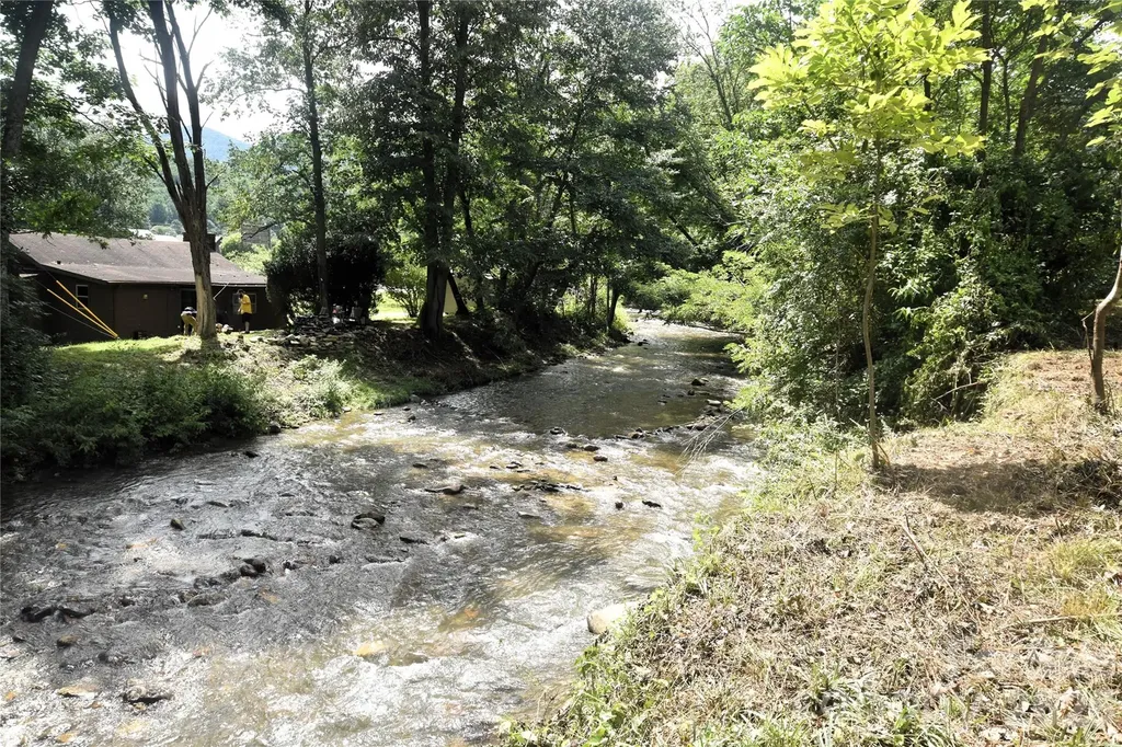 Oooo Nelson Drive Maggie Valley NC 28751