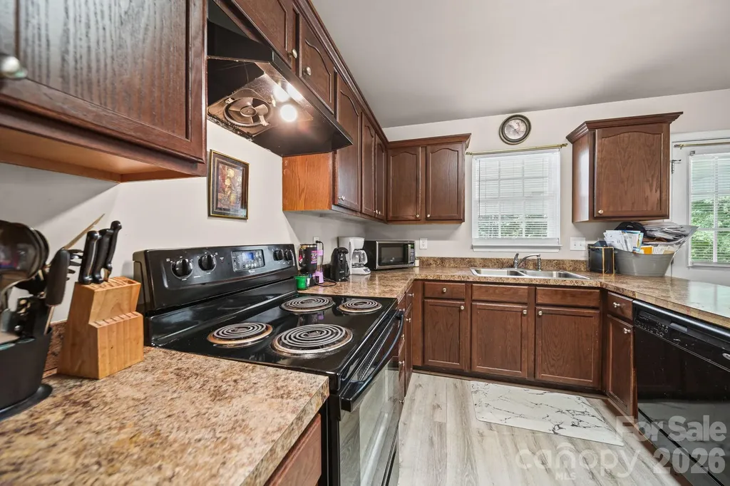 414 E East Village Drive Monroe NC 28112