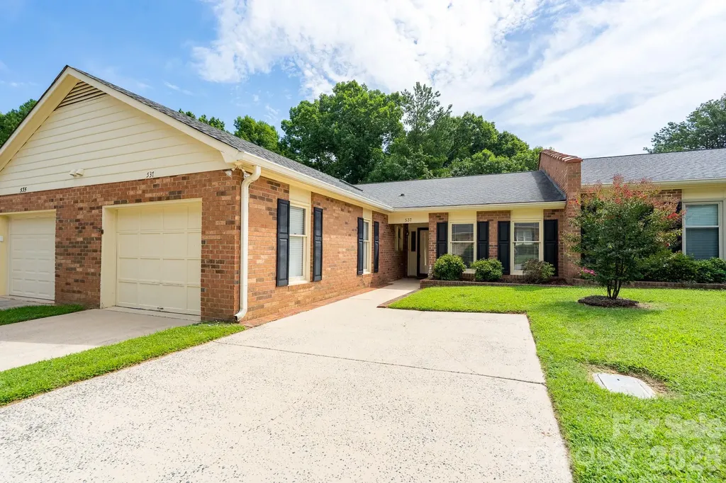 537 Camrose Circle NE Concord NC 28025