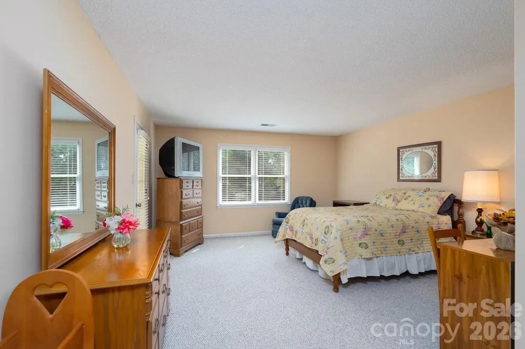 537 Camrose Circle NE Concord NC 28025